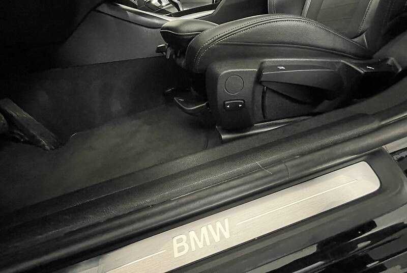 BMW  320   20 20