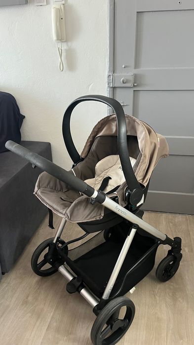 Carrinho de bebé completo