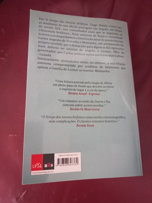 Livro "O Tempo dos Amores Perfeitos"