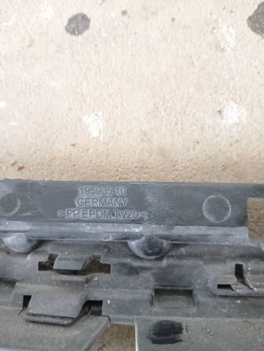 Maska BMW 2  216i Grabn Tourer elementy zderzaka