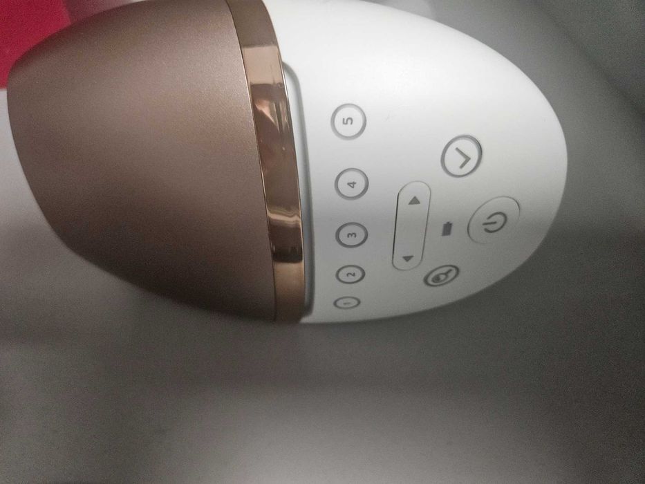 Depilator Philips Lumea IPL BRI955 / 00 komplet stan idealny komplet