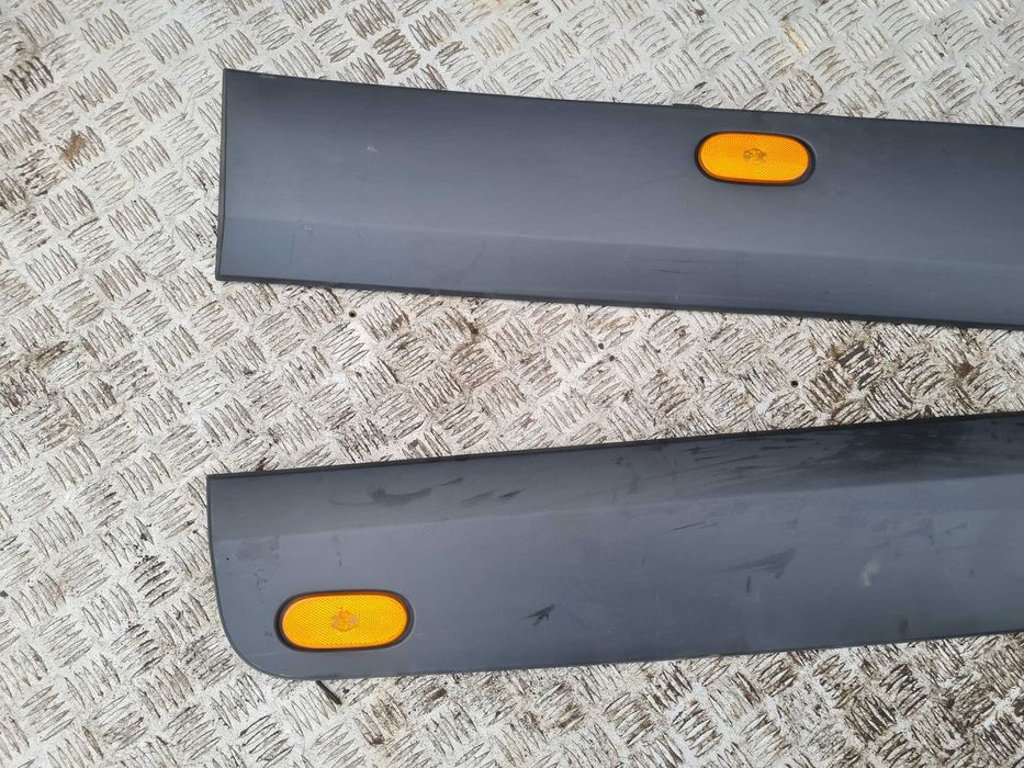 Mercedes Sprinter W 906 listwa karoseryjna prawy bok komplet MAX