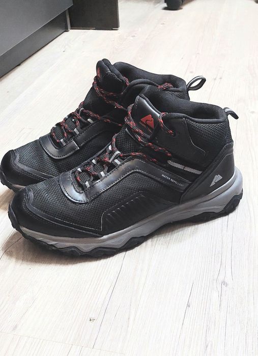 Продам трекінгові термоботинки