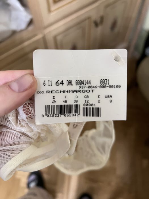 Білизна. Пояс для панчіх. Гартер