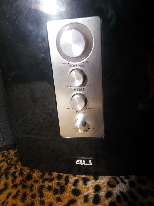 Колонки 4U A530 2.1 38W (18W + 2х10W)