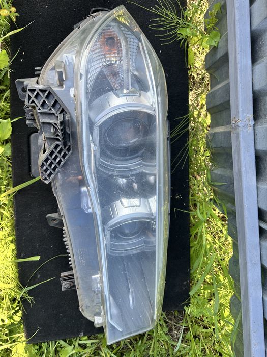 Фара права BMW X5 F15