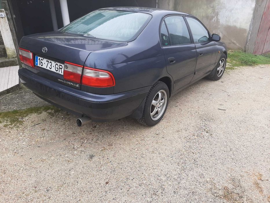 vendo toyota carinaE em bom estado