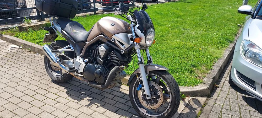 Yamaha Bulldog BT1100 turystyk z sercem cruisera