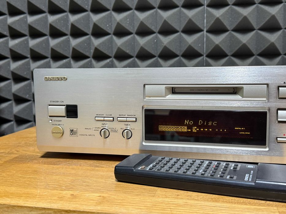 Odtwarzacz MINIDISC Onkyo MD-2521