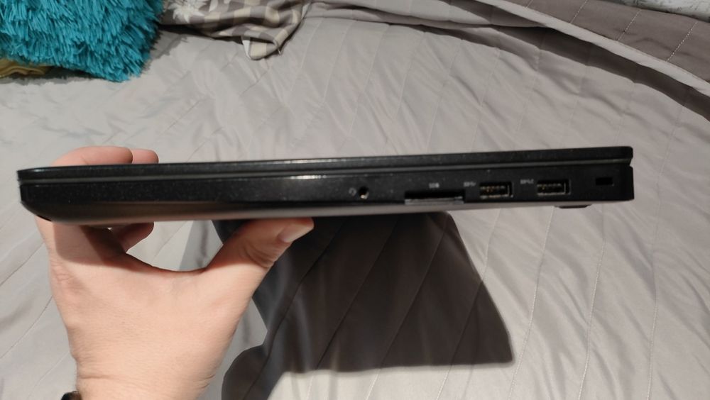 Dell Latitude E5570 i5 6440hq/Radeon R7+hd/16 Ram/370 Gb SSD