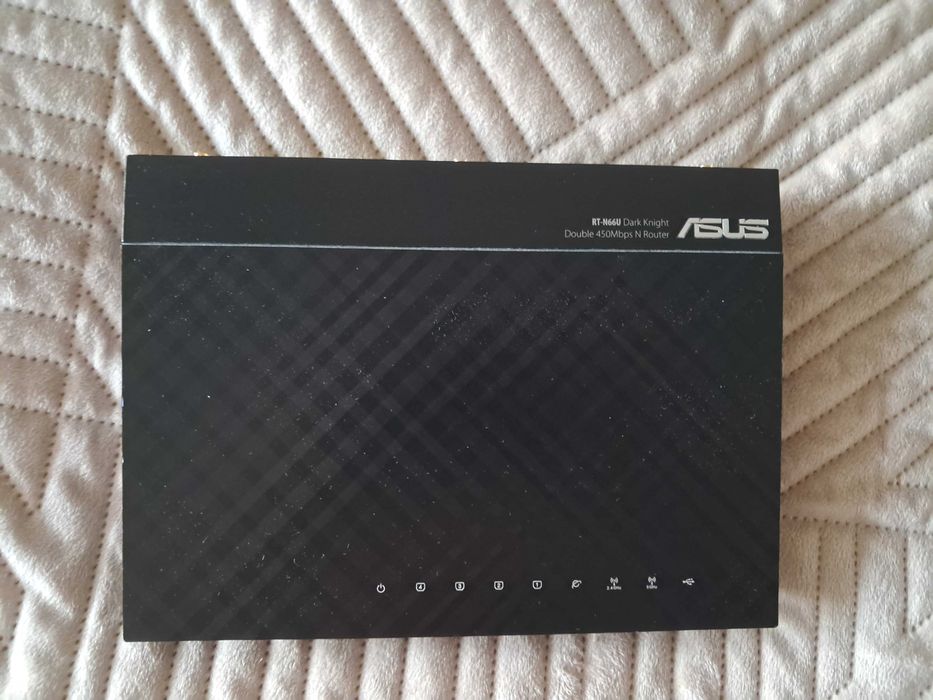 Ruter Asus RT-N66U Dark Knight (Double 450Mbps N Router)