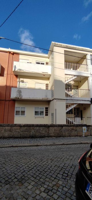 T4 na rua José Caetano Júnior, Covilhã