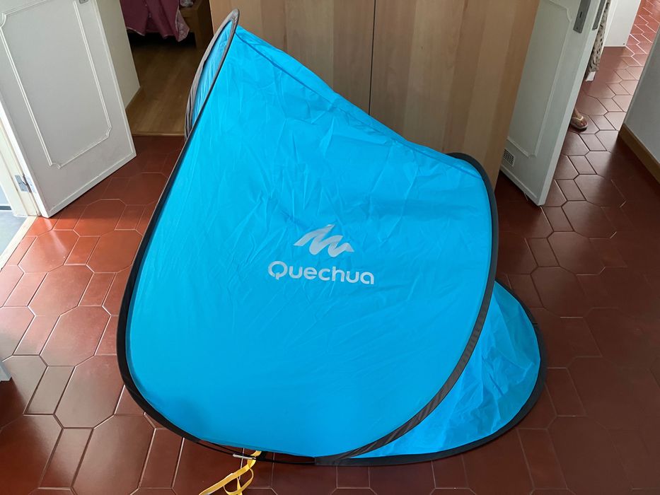 Tenda abrigo de campismo / praia quechua