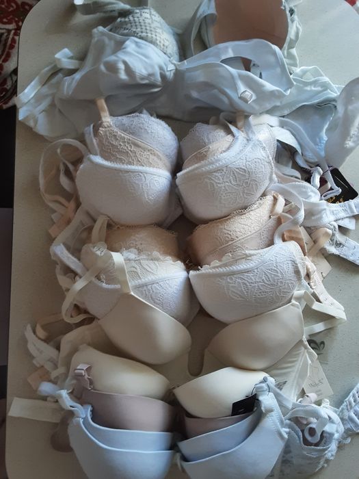 Бюсгалтери Venus, Akosma,Diorella