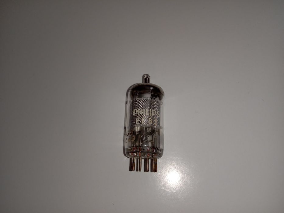 Lampa ef83 Philips