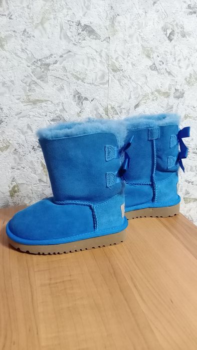 Уггі UGG Austria США блакитні овчина. Розмір 23,5 (UK 6, USA 7))