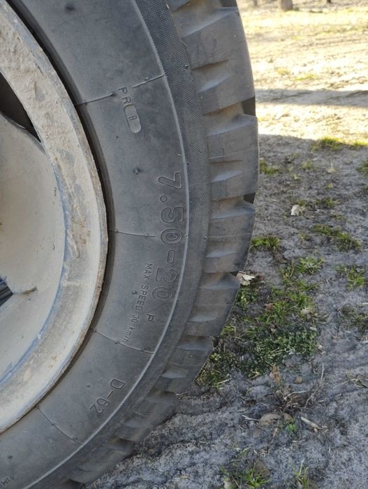 Sprzedam przyczepę do bel