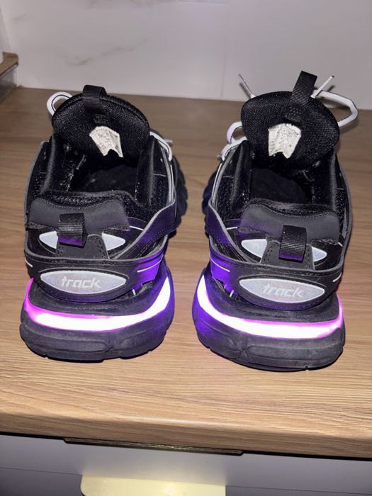 Buty balenciaga track z ledem