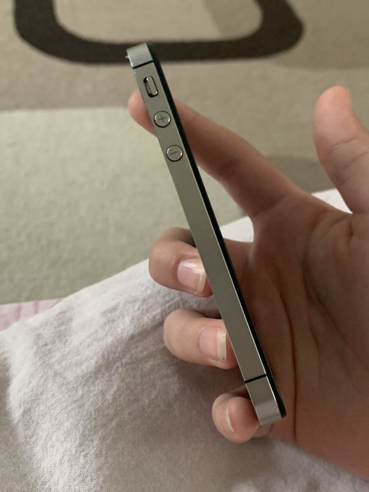 iPhone 4 / 4s телефон