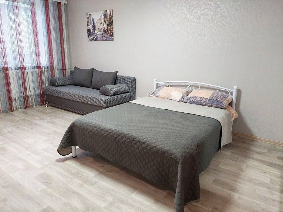 Посуточно шикарная ЕВРО квартира в центре Чудомаркет ЦУМ