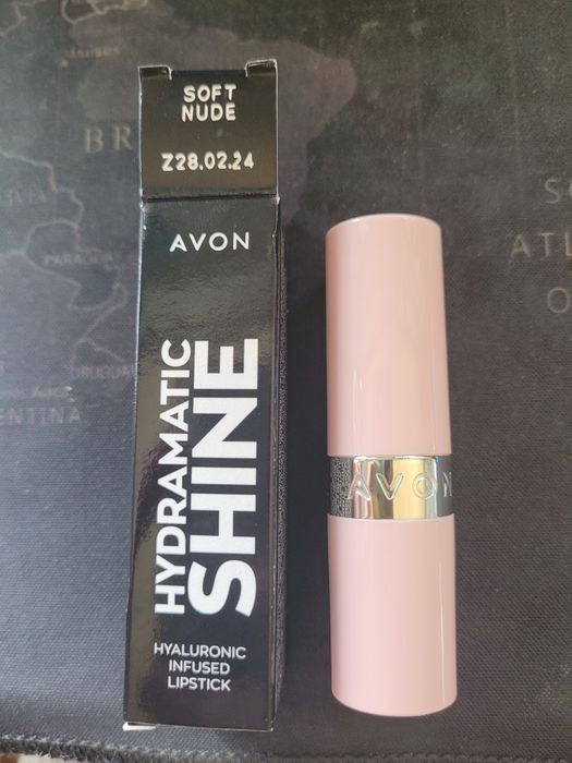 Szminka Hydramatic Shine Soft Nude