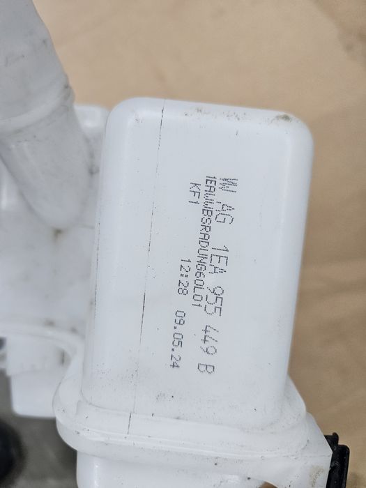 Бачок омивача 1EA955449B Audi q4 e-tron