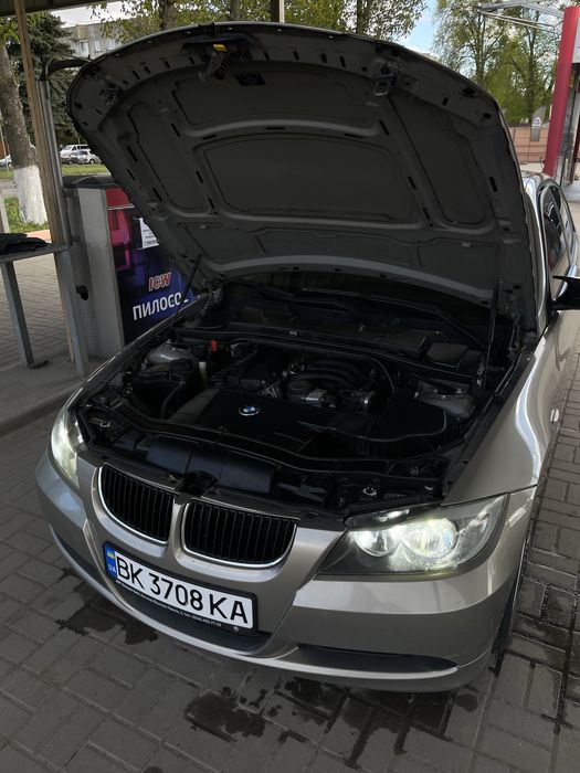 Продам Bmw e90 318i