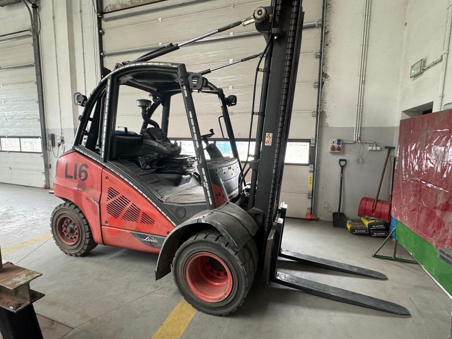 Wynajem wózka widłowego 5 ton Linde Triplex gaz