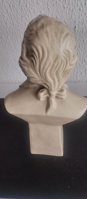 Busto de Mozart muito antigo em ótimo estado