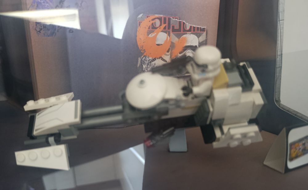 lego Star Wars  Witryna z 75083 i 75090