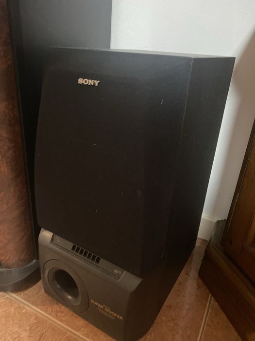Sistema de Som Sony com Colunas e Subwoofer