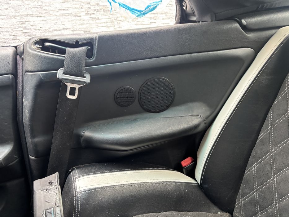 Boczki e36 cabrio europa bdb stan hifi airbag