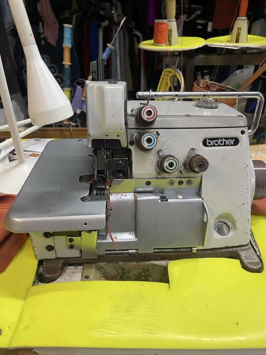 Confeccao e Arranjos de costura. Modista