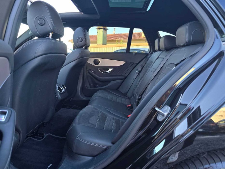 Mercedes-Benz C 300 — fotografia 12
