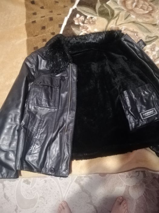 Куртка чоловіча шкіряна