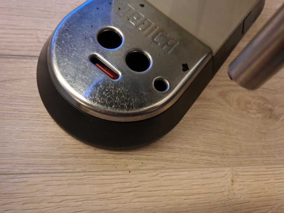 Delonghi maquina café Dedica em bom estado