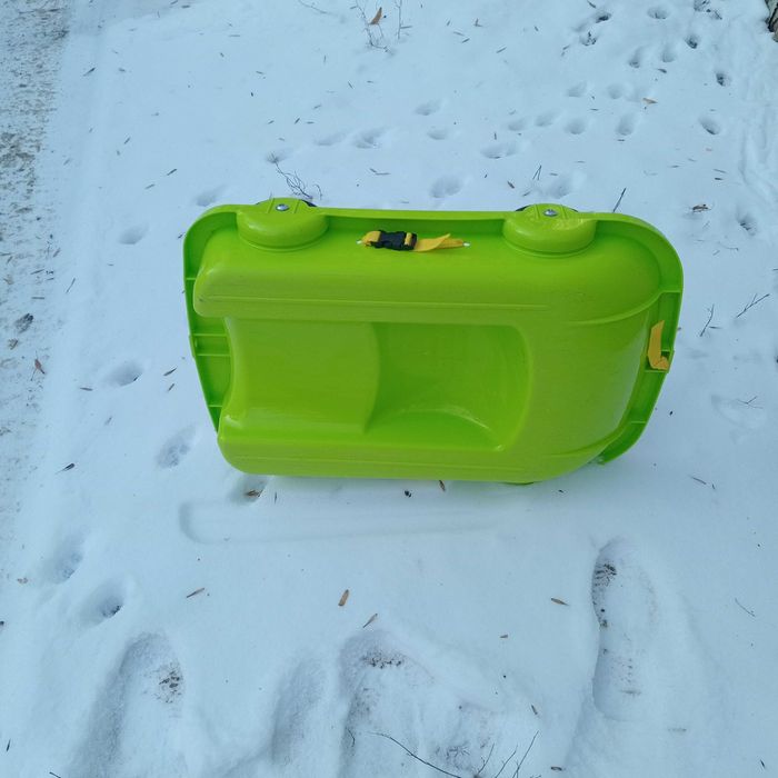 Санки колесами пластикові