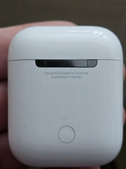Кейс AirPods 2 Original А1602 EMC 2862
Працює ідеально