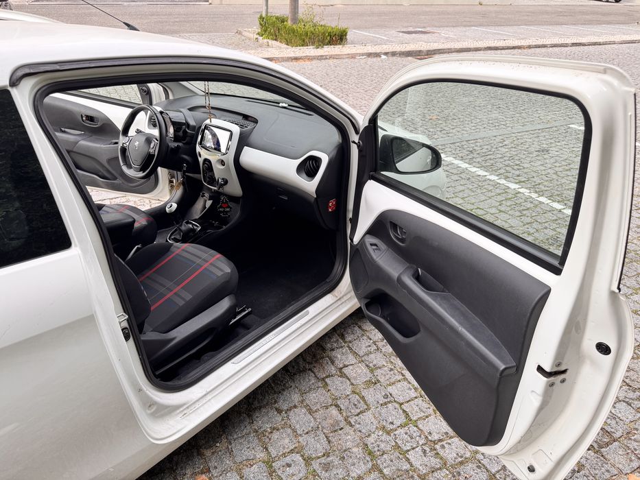 Peugeot 108 2014