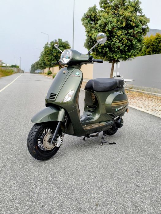 Neco Azzurro 125 mota scooter
