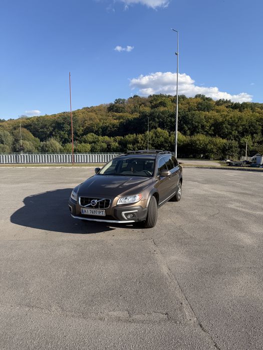 Volvo xc70 2013 3.0 бензин турбо 305 к.с.