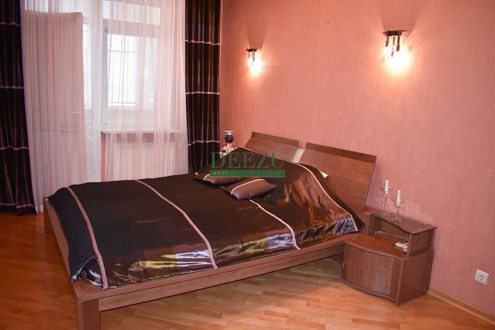 Продаж 3 кімнатної квартири вул. Антоновича 140