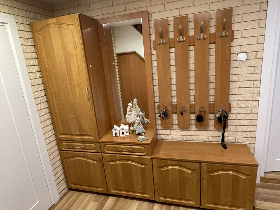 Meble do przedpokoju garderoba szafa lustro