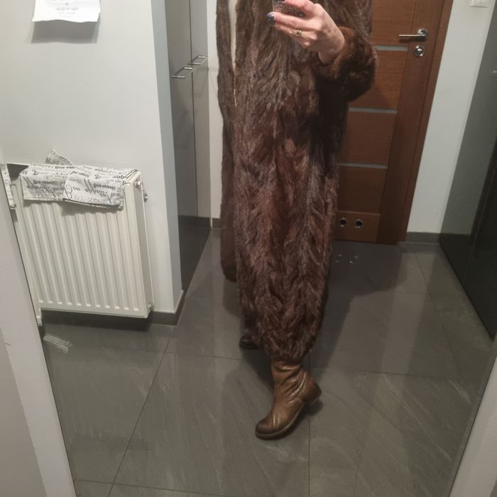 Futro z  norek brązowe, długie,