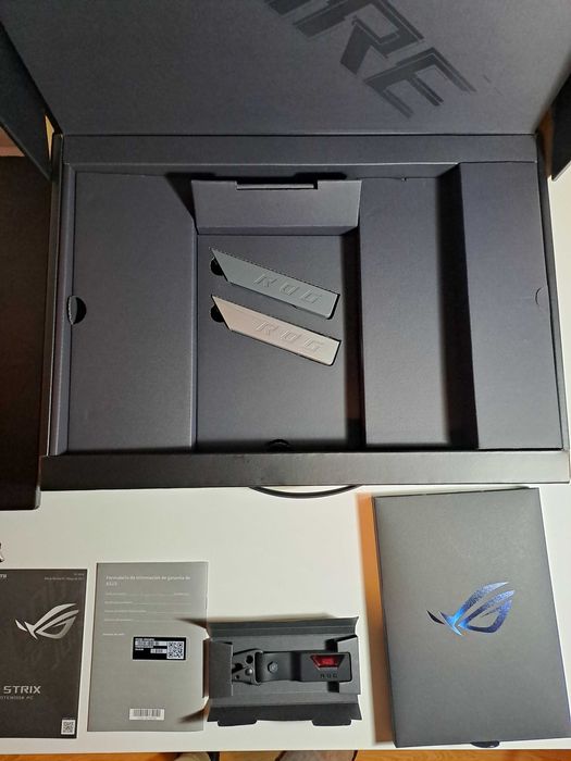 Asus ROG Strix Scar 16 - RAM 64GB