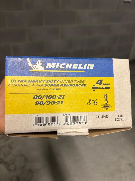 Camera de Ar Reforçada Jante 21 MICHELIN 
Camada de Ar Reforçada Jante 21
Camada de Ar Reforçada Jante 21