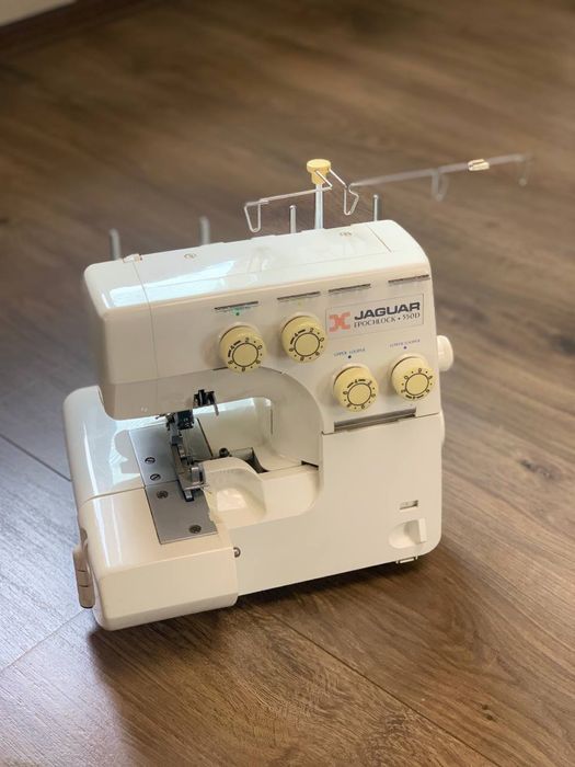 Оверлок Jaguar Epochlock 550D