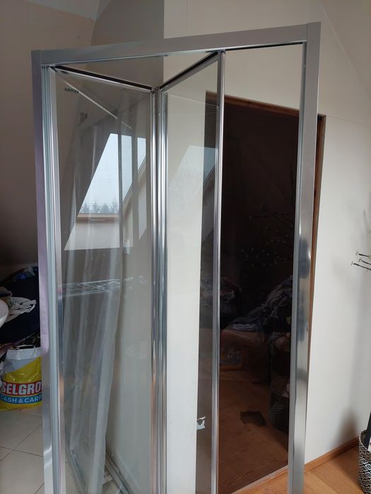 Sprzedam drzwi prysznicowe Kerra