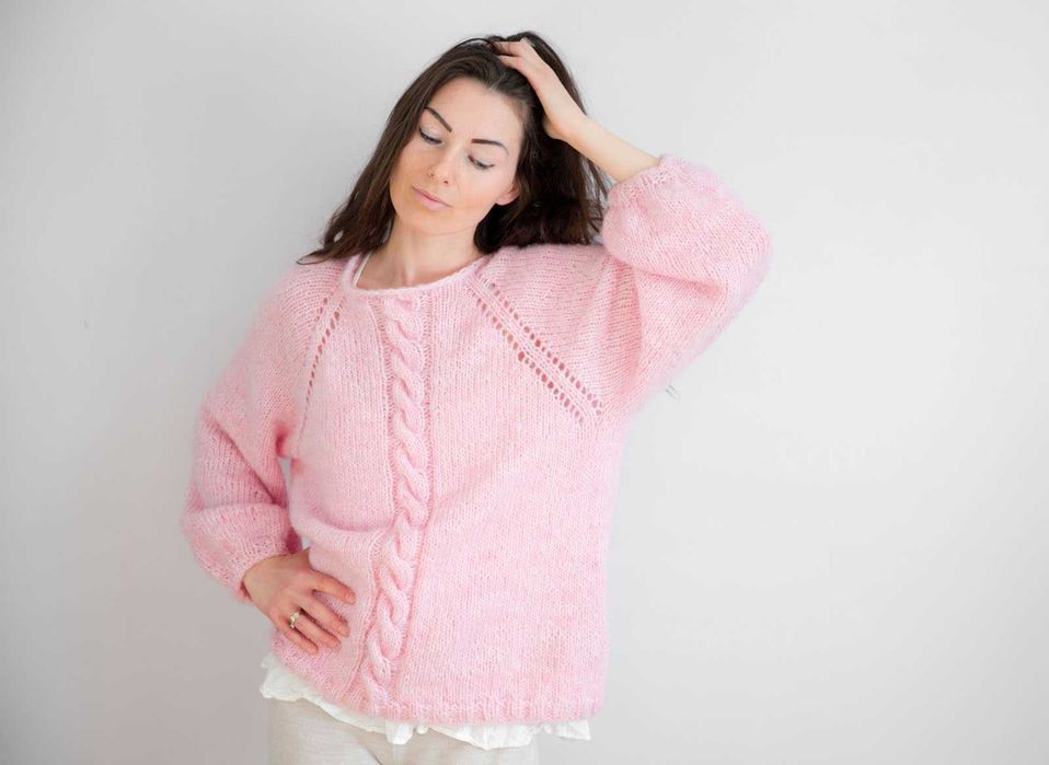 Sweter ręcznie robiony na drutach. Oversize
