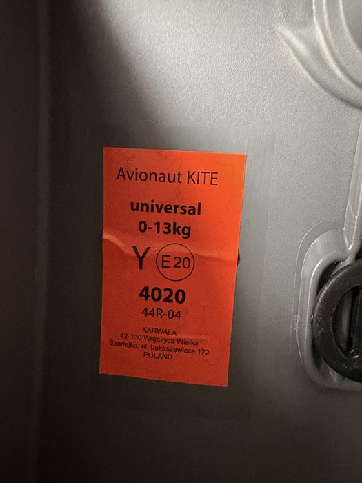 Avionaut Kite 0–13 kg + baza ISOFIX Dock